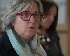 Eine 54-jährige Restaurantchefin und die Frage nach der Pflegekosten. Quelle: Youtube Screenshot