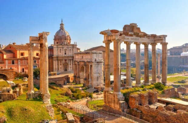 Eine Touristin hat ein Stück Marmor aus dem antiken römischen Forum gestohlen, hat es aber per Post zurückgeschickt