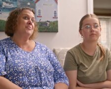 Mutter in Tränen. Quelle: Youtube Screenshot