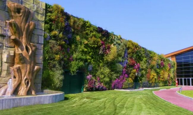 Wie der größte vertikale Garten der Welt aussieht