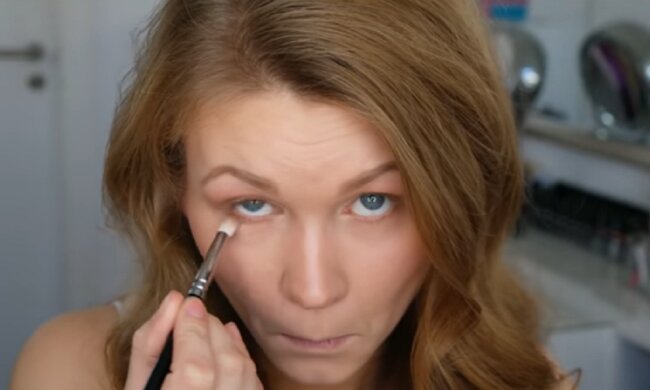 Make-up für kleine Augen: Experten berichteten über die wichtigsten Regeln