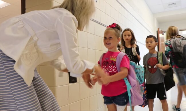 Wenn plötzlich der Geldbeutel die Freundschaft bestimmt. Quelle: Youtube Screenshot