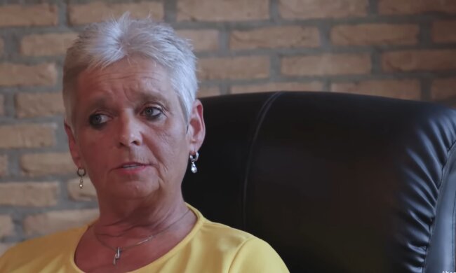 65-jährige Frau plant Hochzeit mit 28-jährigem Freund ihres Sohnes. Quelle: Youtube