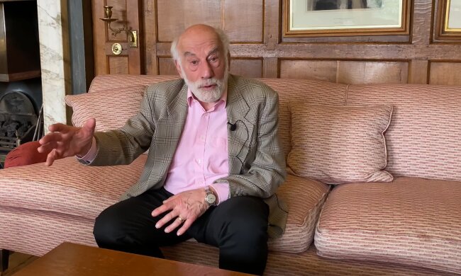 Herr. Quelle: YouTube Screenshot