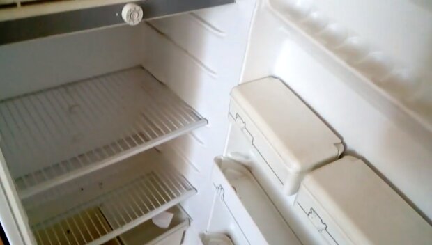 Leerer Kühlschrank. Quelle: Screenshot YouTube