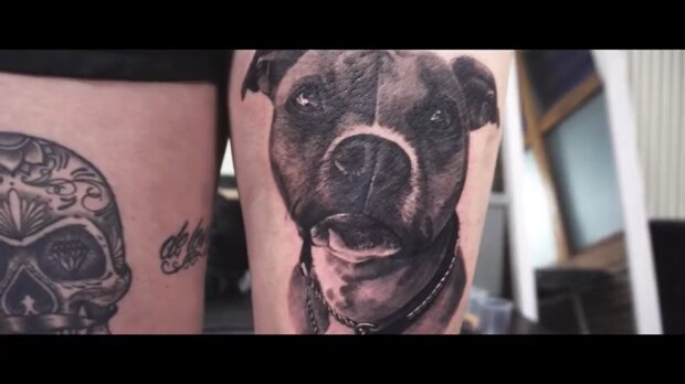 Tattoo. Quelle: Youtube Screenshot