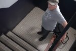 Treppen statt Würde. Quelle: Youtube Screenshot