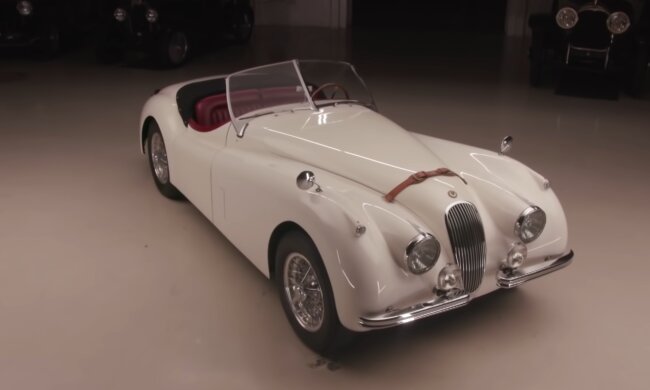 1954 Jaguar XK120. Quelle: YouTube Screenshot