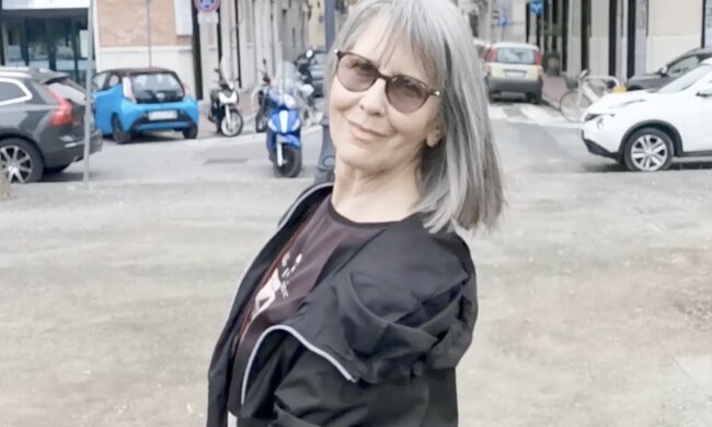 Graues Haar. Quelle: Screenshot YouTube