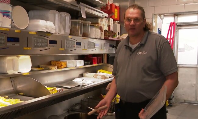 Currywurst gegen Bürokratie. Quelle. Youtube Screenshot