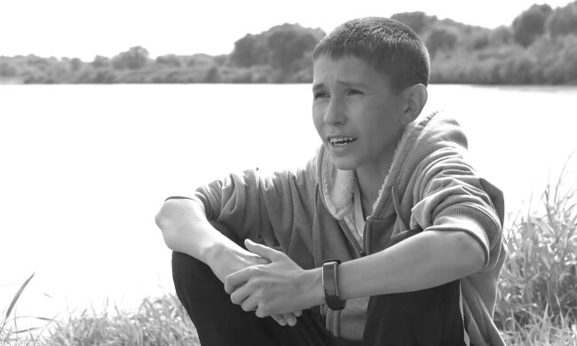 Junge. Quelle: Screenshot YouTube