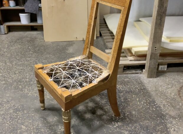 Renovierung des Stuhls.  Quelle: Screenshot YouTube