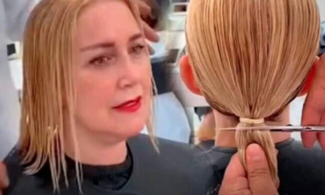 Die Frau wandte sich an den Stylisten, um ihr einen modischen Haarschnitt zu erhalten und war mit dem Ergebnis zufrieden