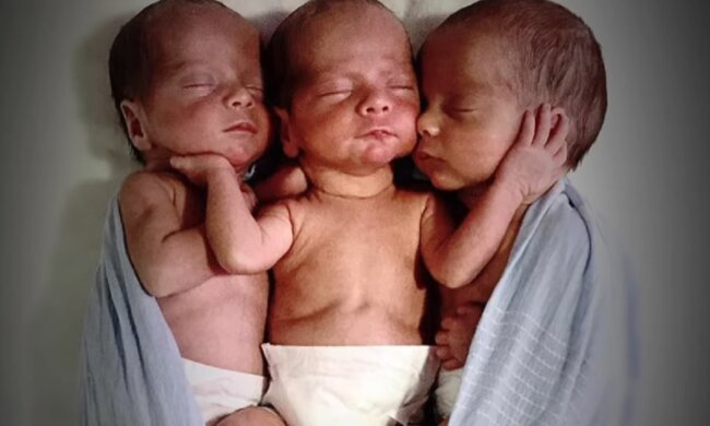 Der Ehemann verließ seine Frau als er herausfand, dass Drillinge geboren wurden: Sie trafen sich nach fünf Jahren