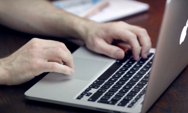 Laptop. Quelle: Screenshot YouTube