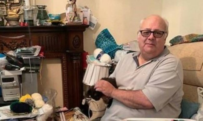 Ein alter Mann aus Großbritannien hat 18 Jahre lang Müll in seiner Wohnung gespart