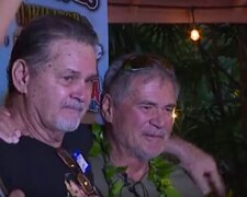 Zwei Männer fanden nach 60 Jahren Freundschaft heraus, dass sie Brüder sind