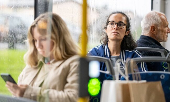 "Ich habe meine Taschen auf den Bussitz gelegt und die Leute zum Stehen gebracht: Ich sehe kein Problem damit"