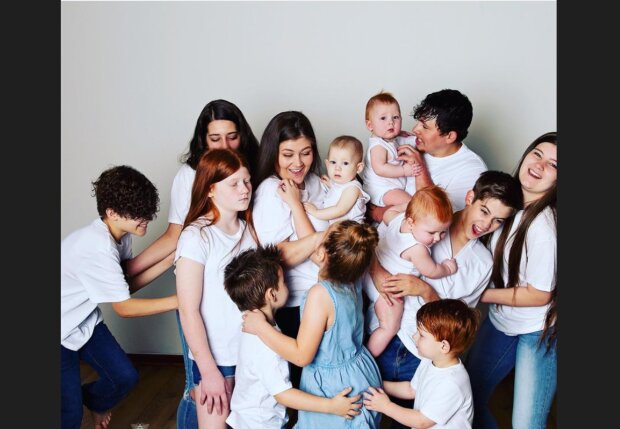 Britni Church, ihr Mann und ihre Kinder. Quelle: Instagram