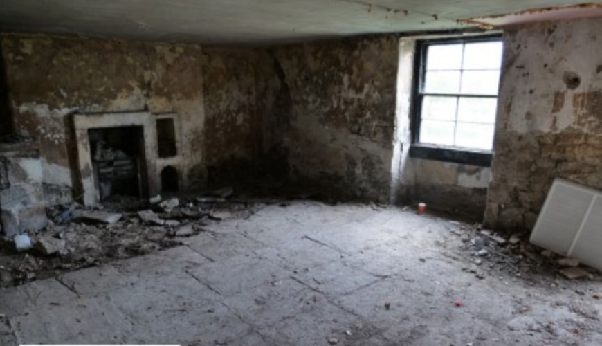 Ein Mann verwandelte einen verlassenen Keller in eine luxuriöse Wohnung