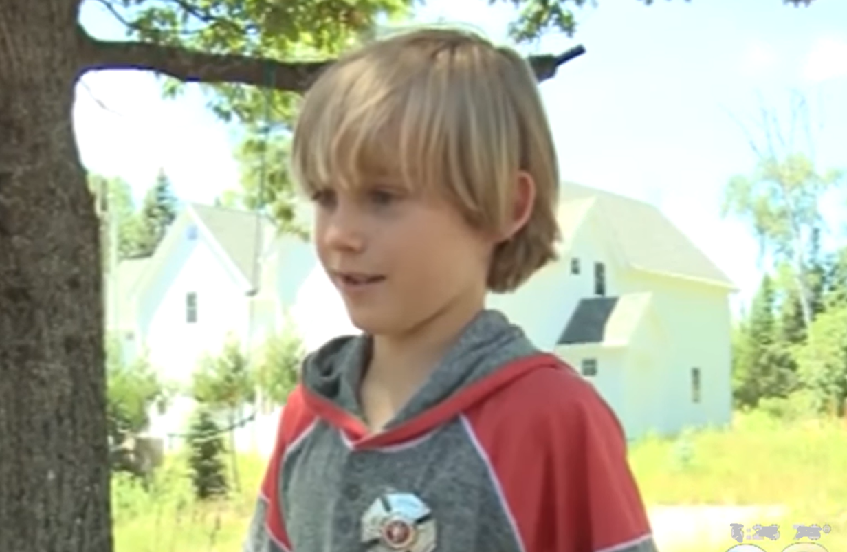 Der Schutzengel: Ein 8-jähriger Junge wurde als Held gefeiert, nachdem ...