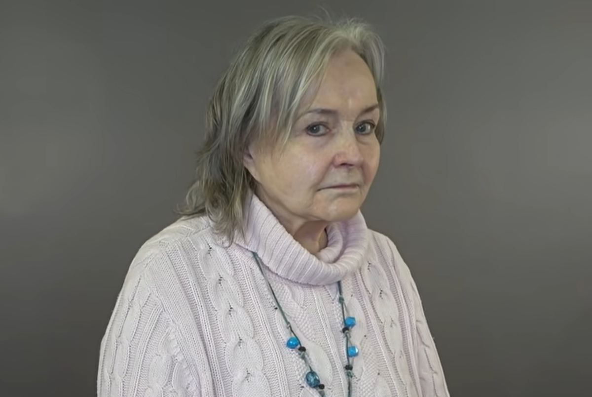 80jährige Dame bekommt ein Umstyling, das ihr Aussehen verändert